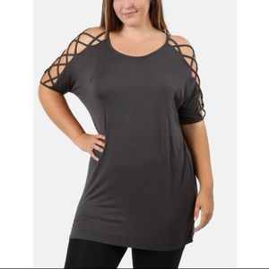 Plus shoulder ladder detail dolman‎ top